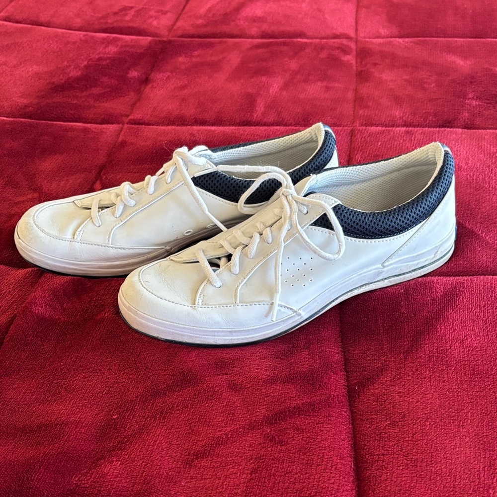 Keds Vintage White and Navy Athletic Shoes